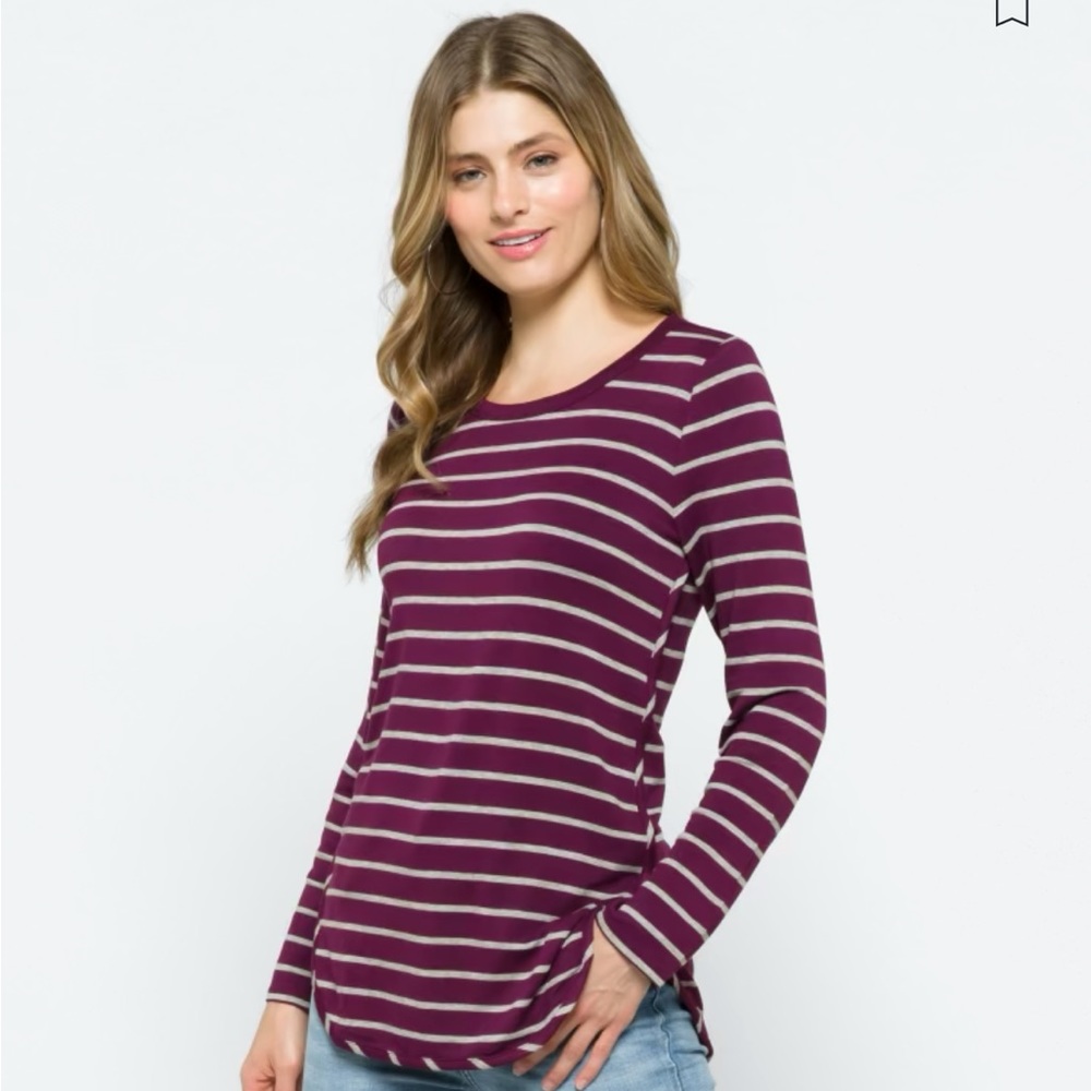Market & Spruce Zansia curved hem French terry knit top. Dark purple, size M